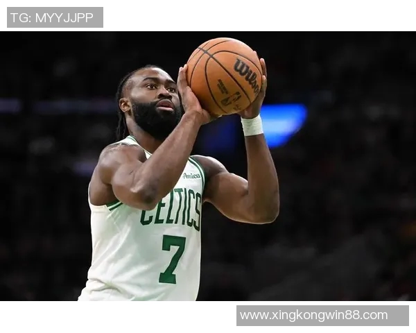 杰伦布朗回忆与斯玛特共战岁月感叹他身穿湖人球衣的奇妙感觉