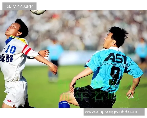 富安健洋自由身加盟阿贾克斯签约半年引发球迷热议