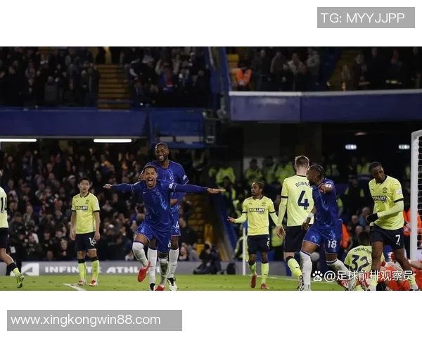 桑乔表现低迷被换下场5场比赛未能进球助攻引发热议