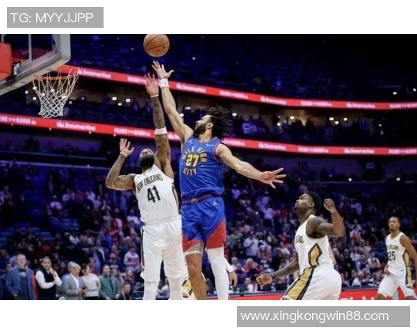 墨菲神勇表现全场闪耀24投13中砍下35分8篮板4助攻3抢断三分球火力全开