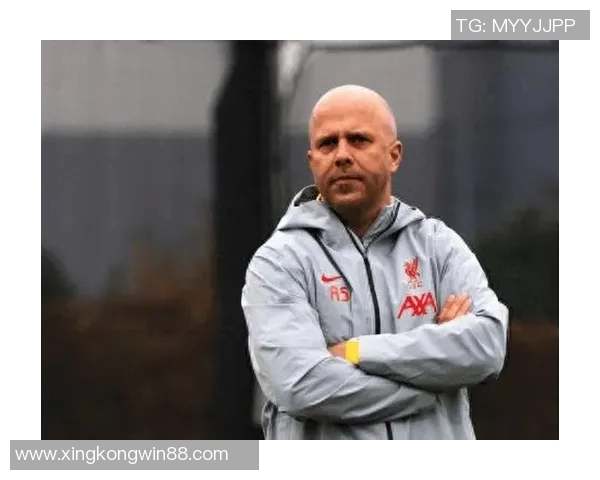 荷兰记者放弃返程航班专程留守参加斯洛特赛前发布会